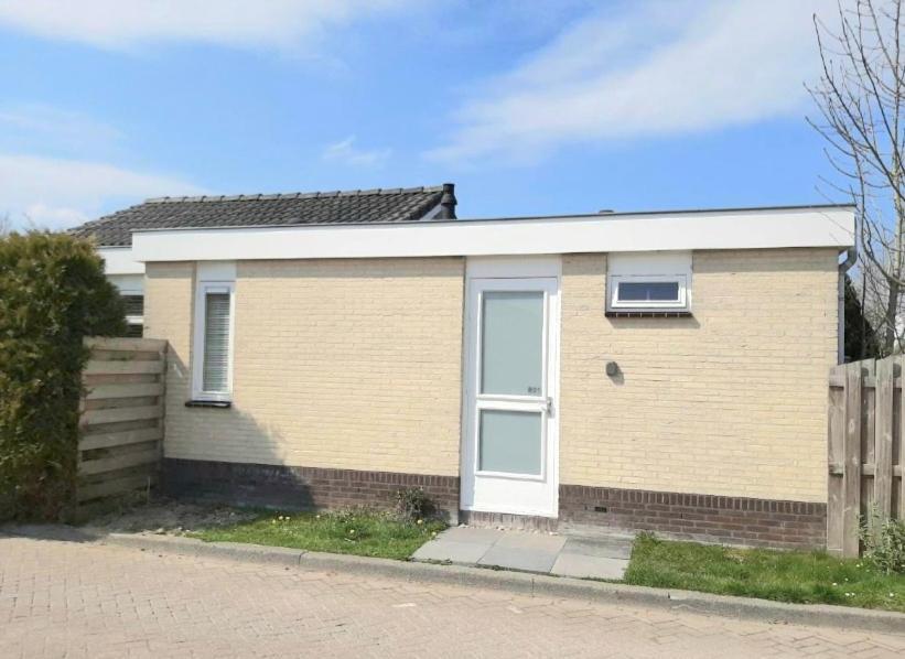 Huisje Finn, Met Grote Tuin En Veel Privacy Dirkshorn 외부 사진